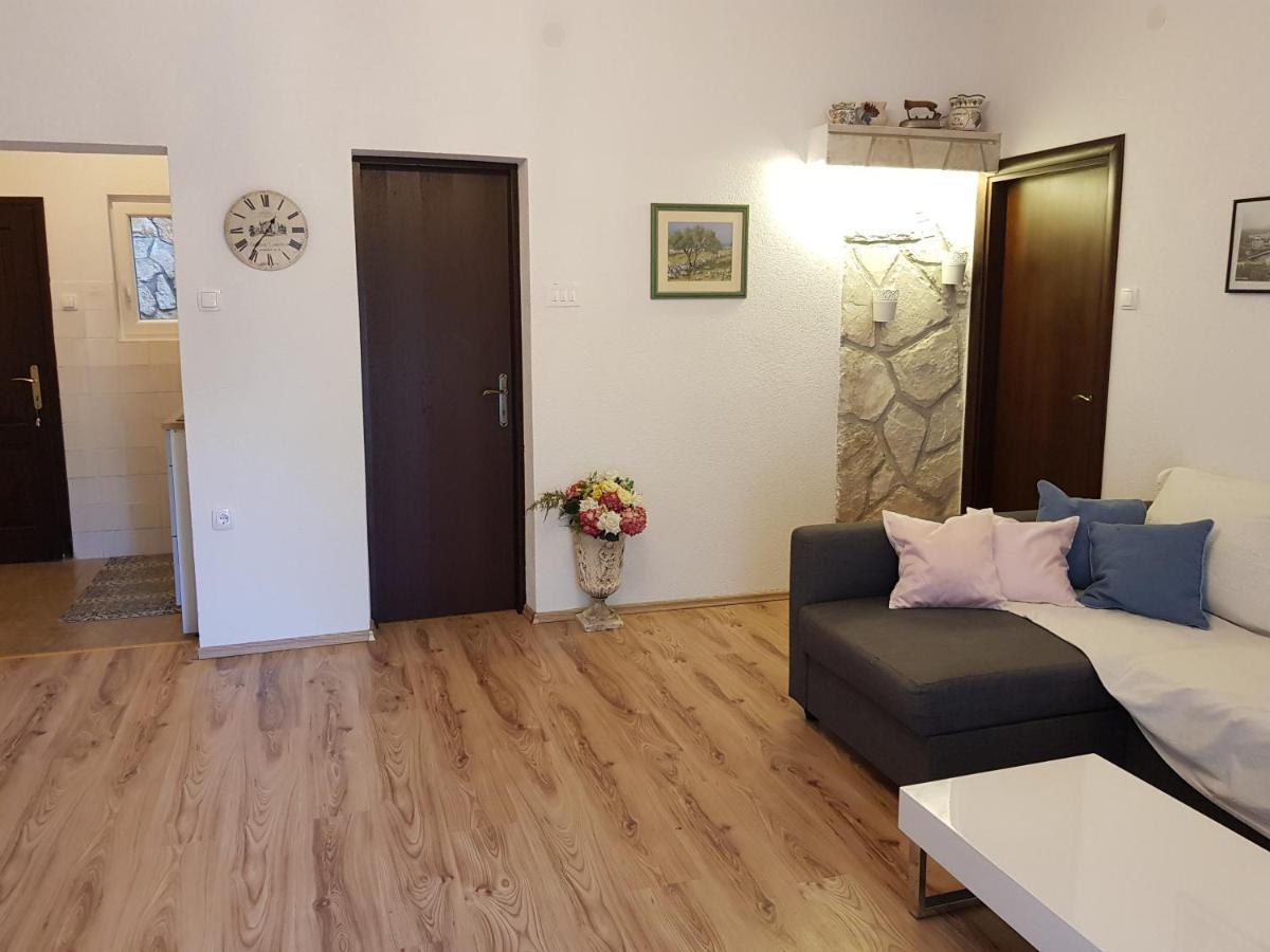 Apartmani Elena مالينسكا المظهر الخارجي الصورة