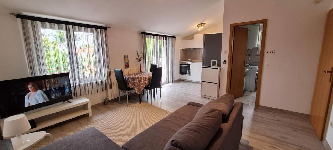 Apartmani Elena مالينسكا المظهر الخارجي الصورة